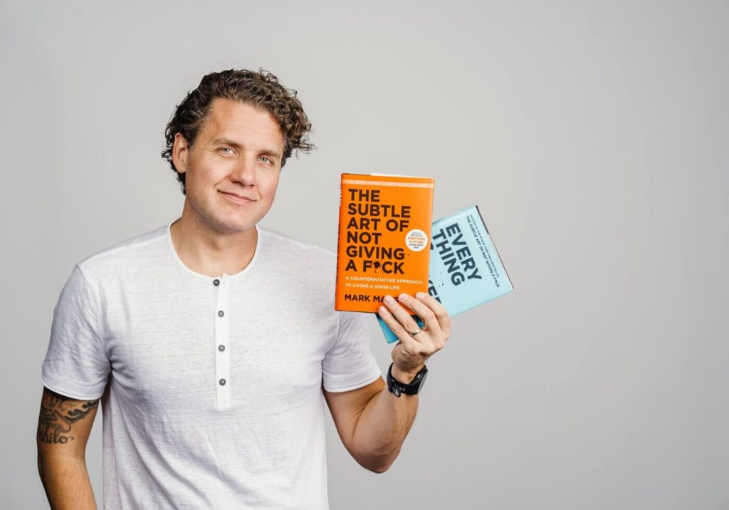 5 Quote Mark Manson Buat Kamu yang Butuh Tamparan, Bukan Motivasi
